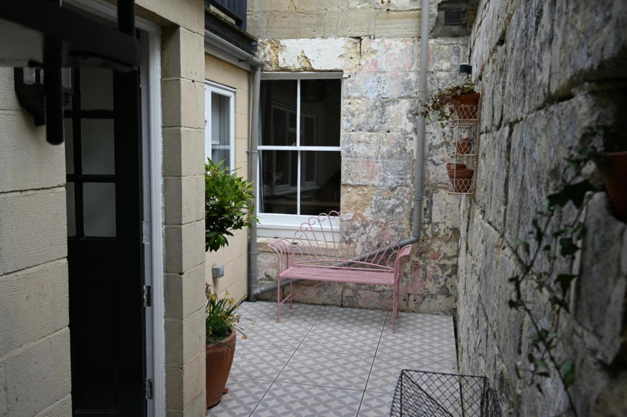 Charming Georgian Cottage With Private Sun Terrace Бат Екстер'єр фото
